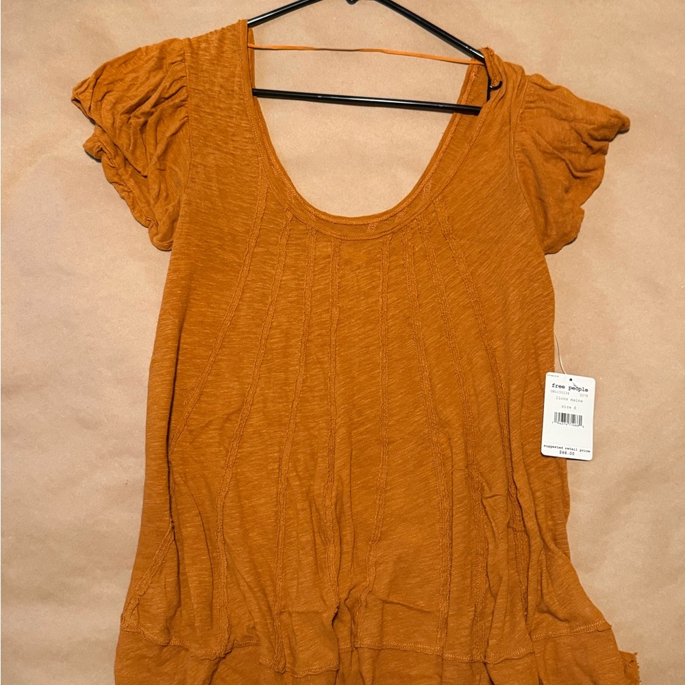 NWT Free People We the Free Star Tee in Lion’s Mane color - size Small